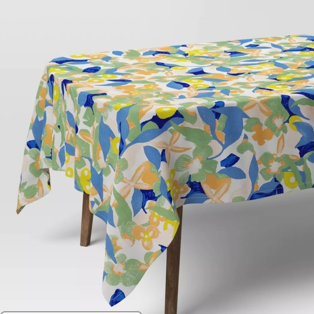 Floral Tablecloth LARGE  Room Essentials Target 2.6m X 1.5m (60 X 104") New